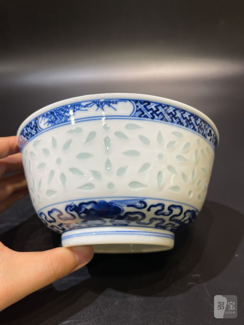 清光绪 青花云龙纹玲珑碗 - 图7